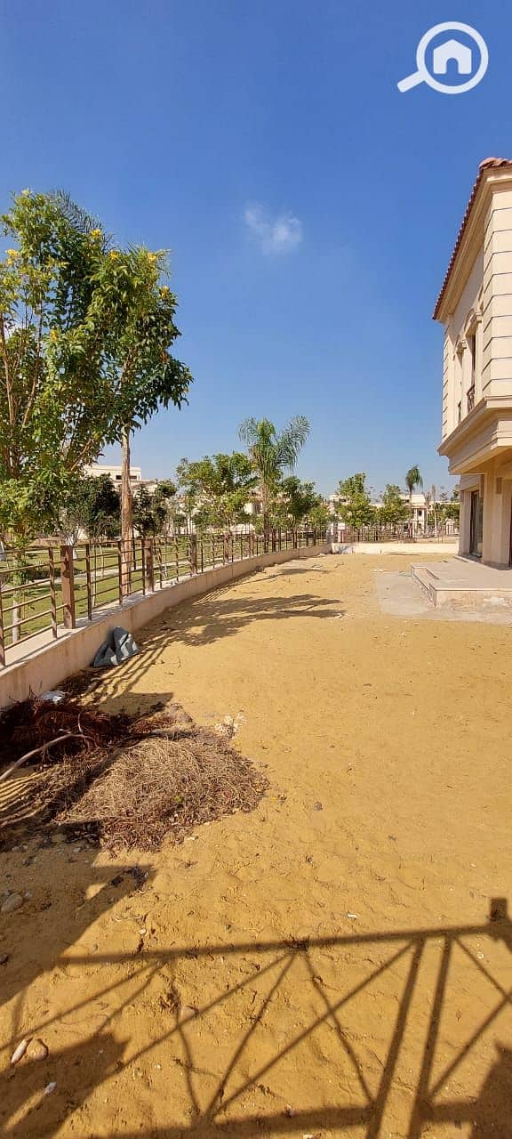 4 13526ce2-9303-4082-a2ac-7da2d1bdd78b. jpg