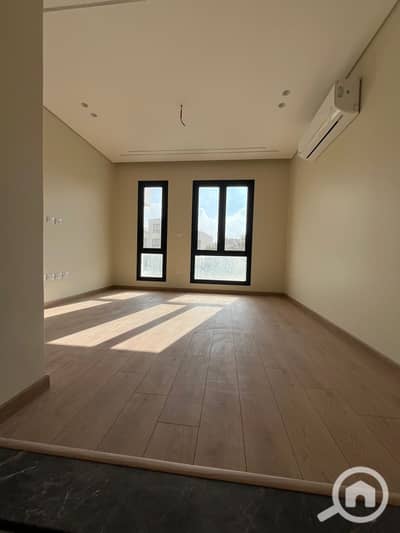 تاون هاوس 4 غرف نوم للايجار في القاهرة الجديدة، القاهرة - IMG-20251213-WA0051. jpg