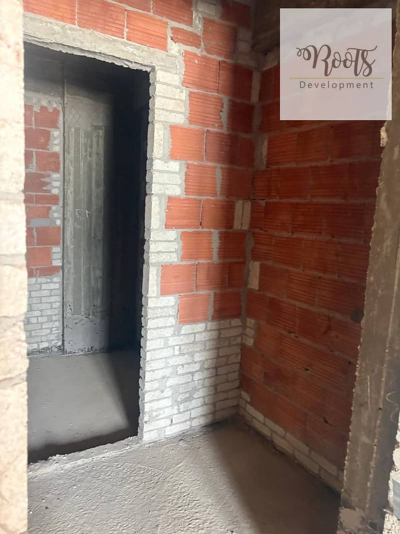 8 WhatsApp Image 2025-12-10 at 09.42. 16 (2). jpeg