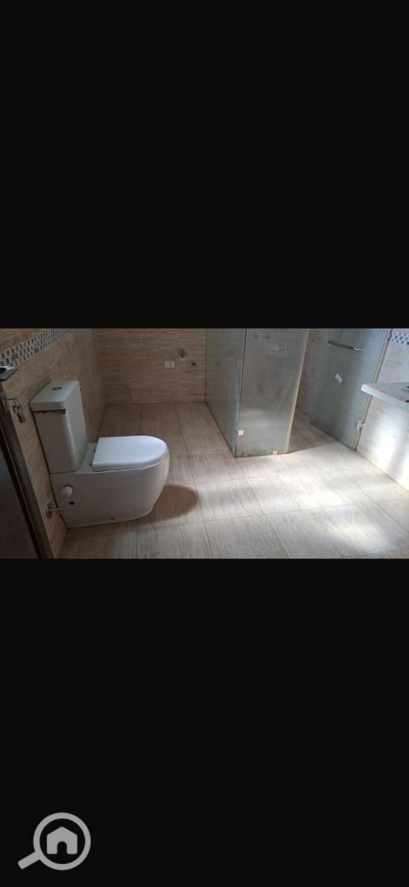 7 c17901a7-6758-43c8-b6d8-4393e6711f37. jpg