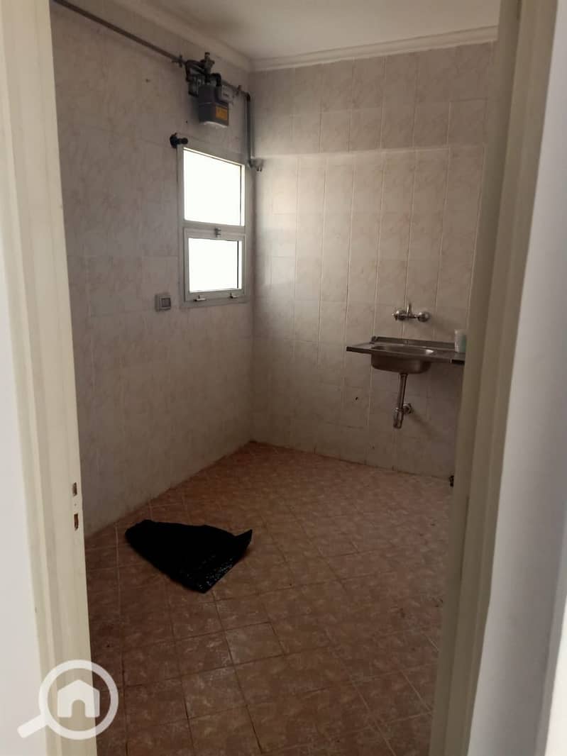 12 cd02bd9d-dabb-4243-b05a-49f470f0f46f. jpeg