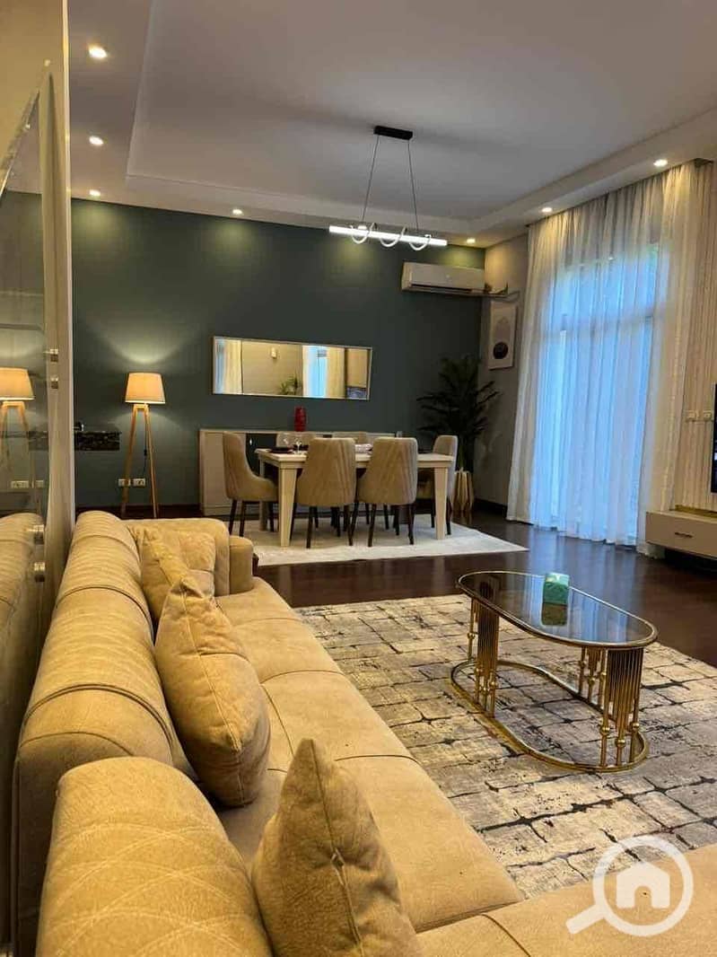 4 d42fe78f-286b-4f8a-9e6e-8465e81d6de0. jpg