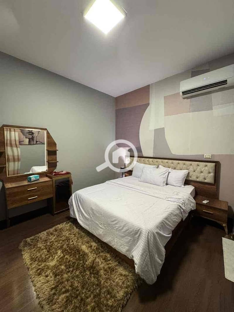 7 8d39ea1a-c666-4e2c-b848-312188f35e10. jpg