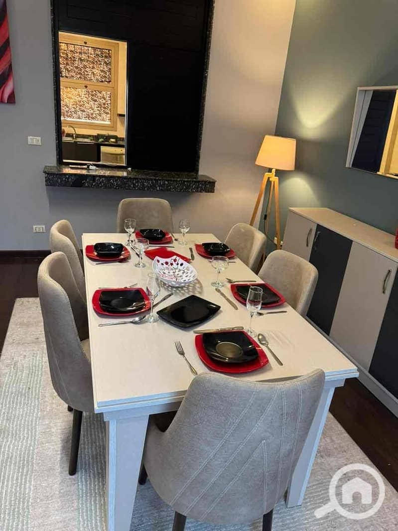 9 2465854b-7ec3-411f-ab80-133105c1b8f5. jpg