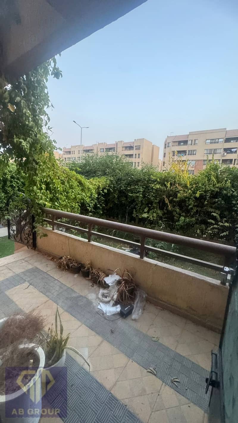 2 b4258cf4-c8c3-4cc0-9260-4712a43106b9. jpg