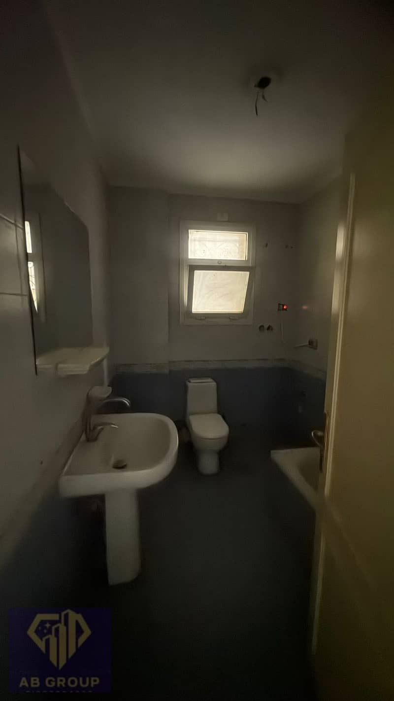 7 2c58784c-5832-4a57-acb0-d0a36e1dc4e0. jpg