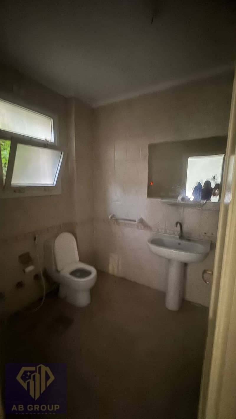 9 da4f3f57-fb94-485e-b174-553f1a0f7b31. jpg