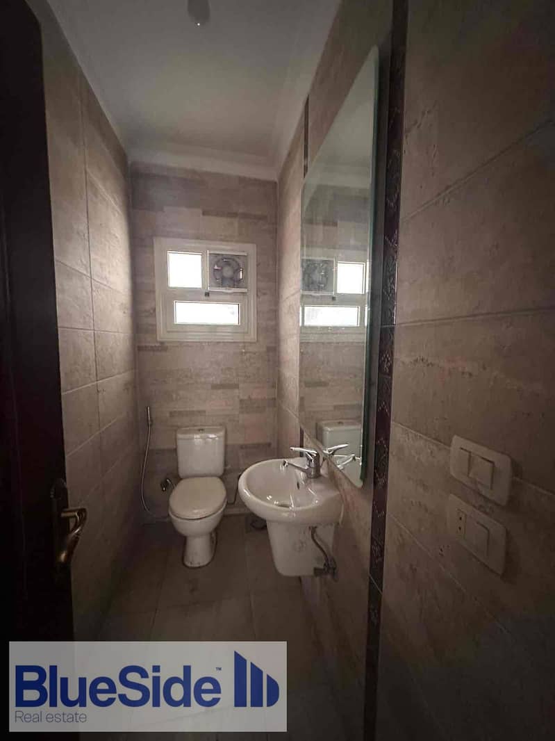 11 42b4f236-52ce-4a50-b241-3cc69595c532. jpg