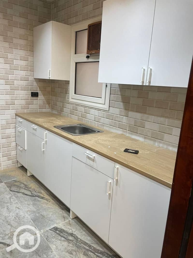 4 WhatsApp Image 2025-12-07 at 09.38. 52 (1). jpeg