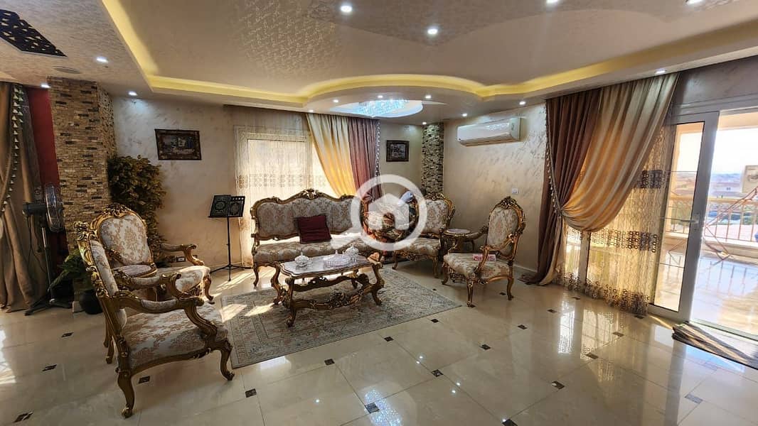 2 c8ec5a45-264d-4a9c-94f4-e5fb5f4b91be. jpeg