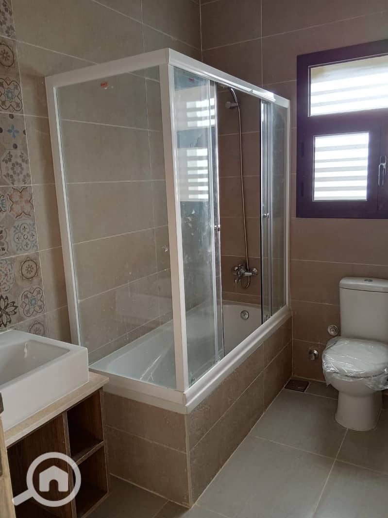 20 WhatsApp Image 2025-12-13 at 13.11. 35 (1). jpeg