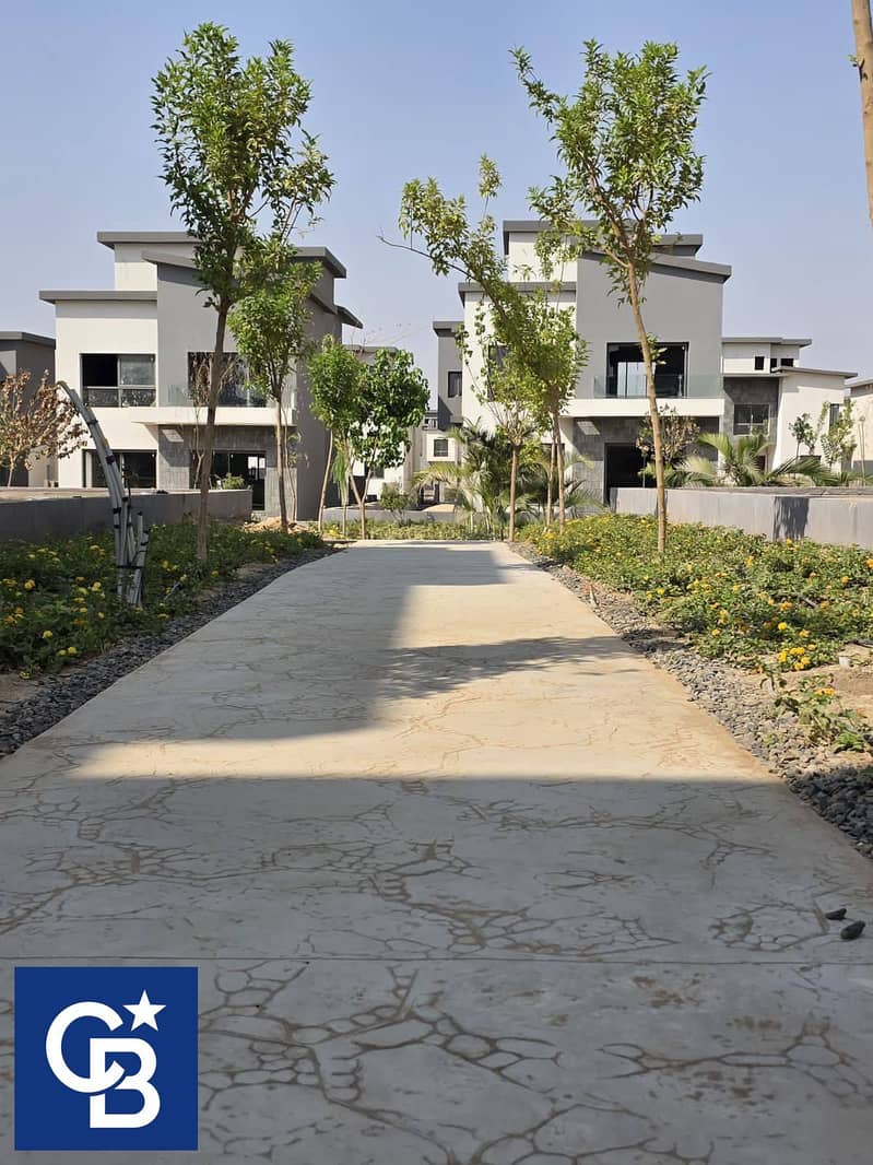 7 592936514_10235012075057402_1762094863899675634_n. jpg