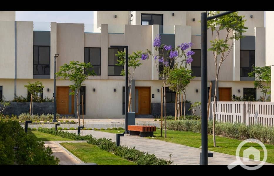 8 Untitled-2_0000_Layer-19. jpg