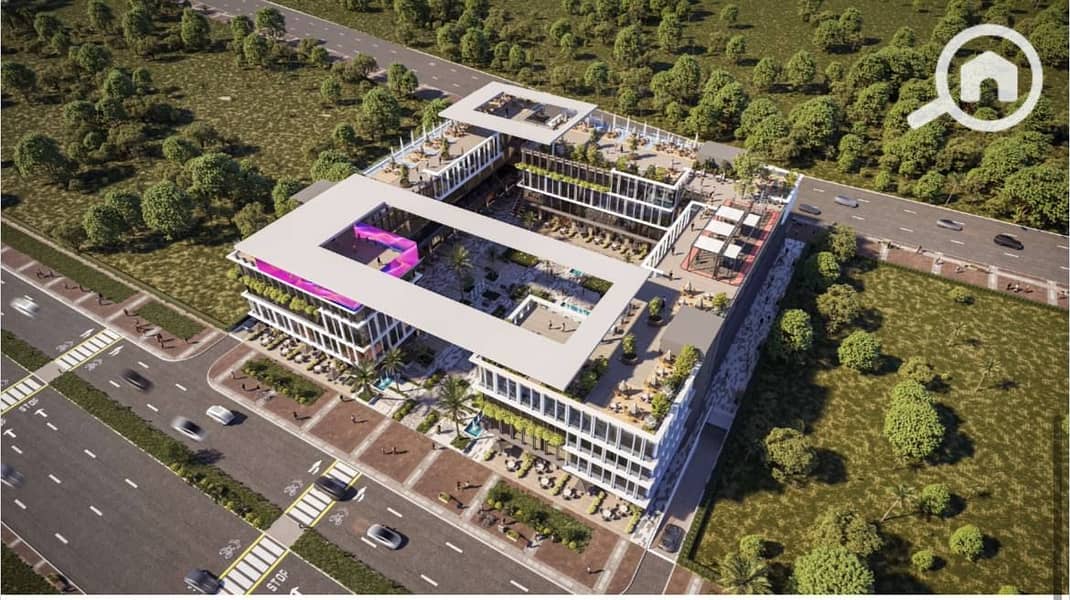 4 Pyramids plaza (3). jpg