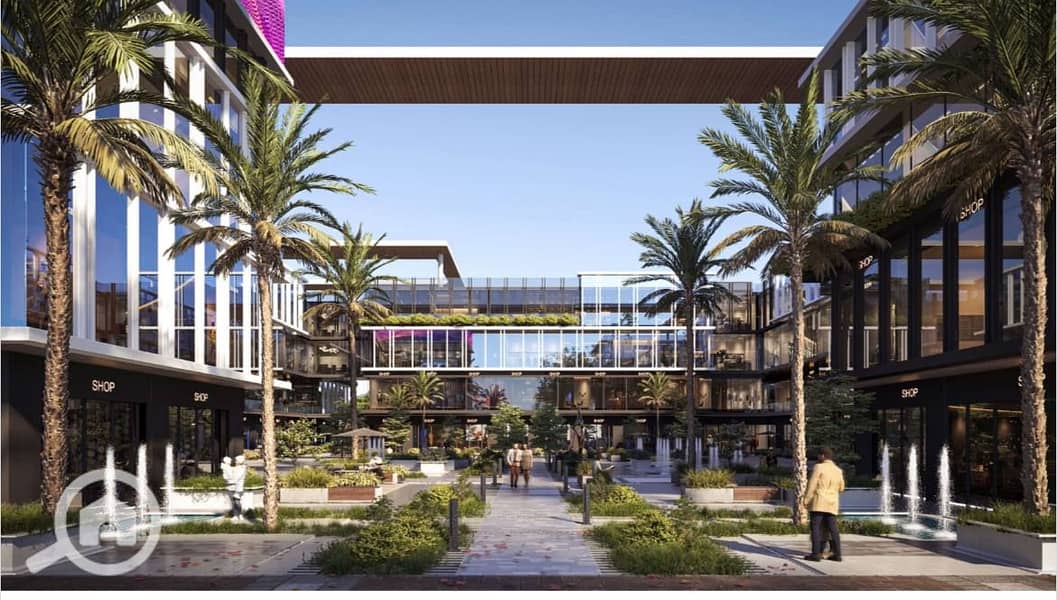 6 Pyramids plaza (5). jpg