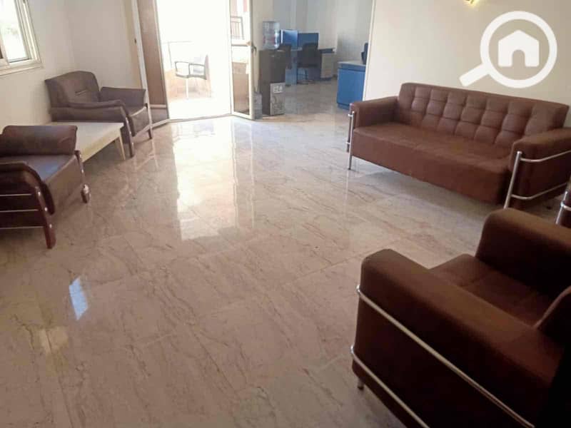 4 e407a89f-dbb9-4986-93e0-327efc97ade7. jpg