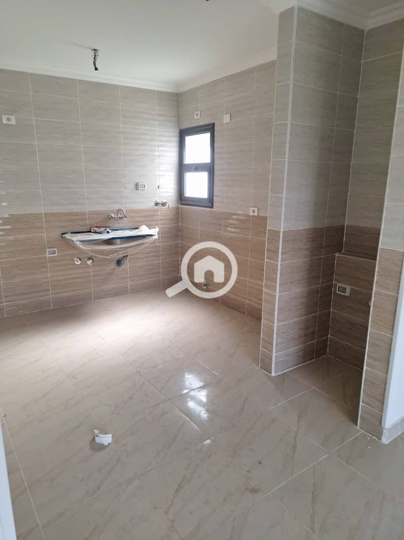 15 7a75670e-5427-4222-a8b4-0ac38846a7a8. jpeg