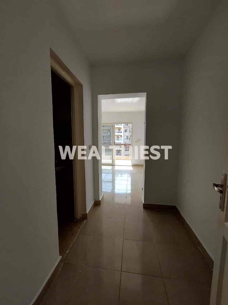 12 6b9a1f1e-ba86-4a60-b4fb-f0d0234f8d50. jpg