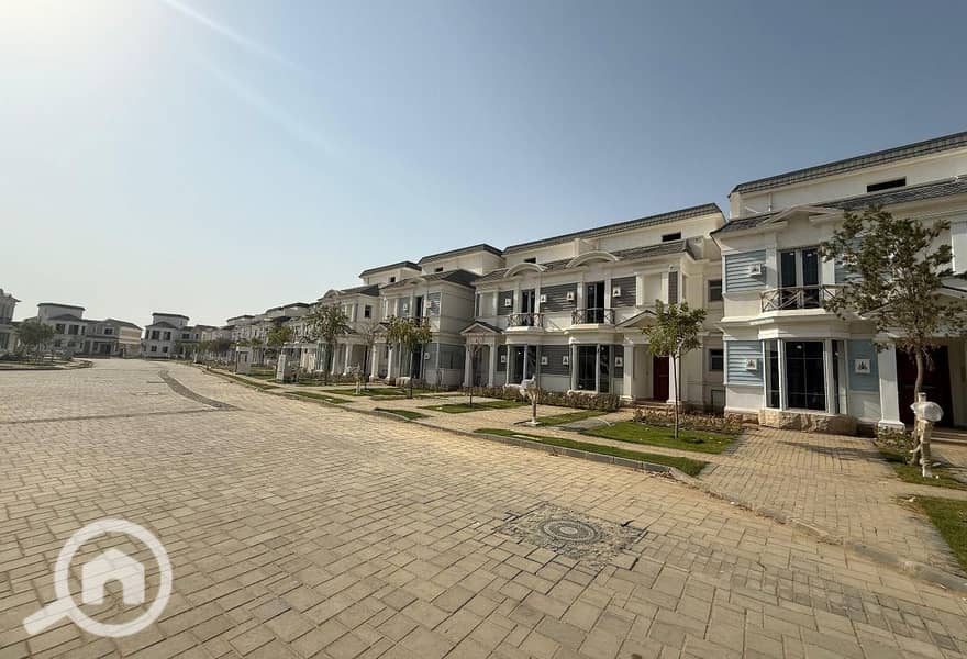 2 7761511-83427o. jpg