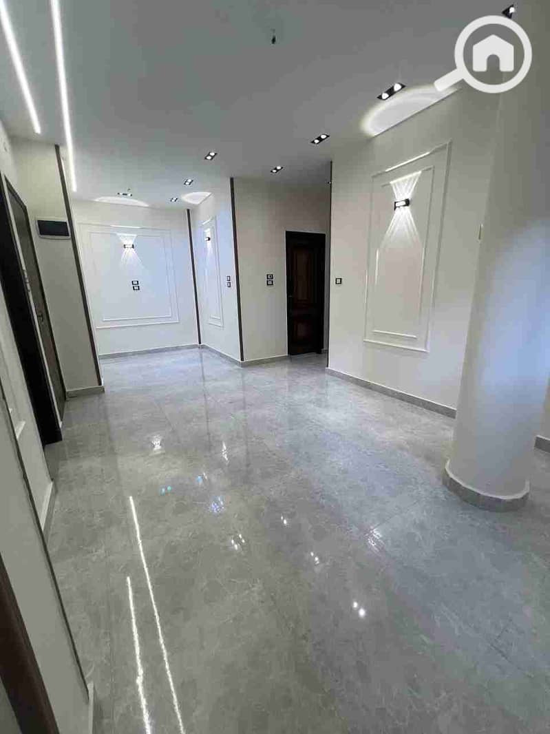 1000744078. jpg 1000744078. jpg