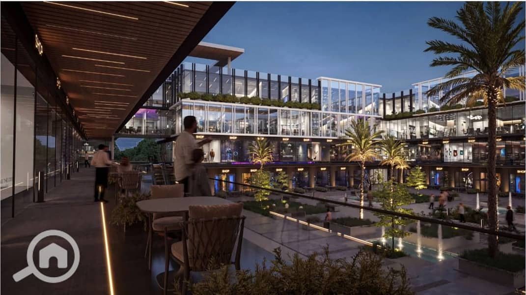 9 Pyramids plaza (9). jpg