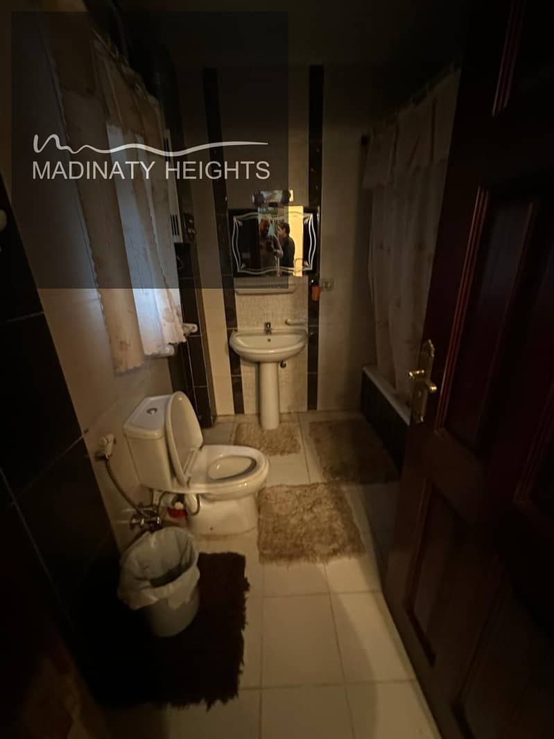 6 WhatsApp Image 2025-12-13 at 13.54. 07_9528ee30. jpg