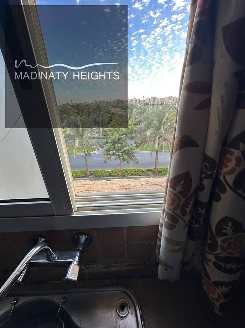 7 WhatsApp Image 2025-12-13 at 13.54. 08_76cf1b3a. jpg