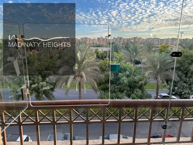 10 WhatsApp Image 2025-12-13 at 13.54. 09_1e0598c7. jpg