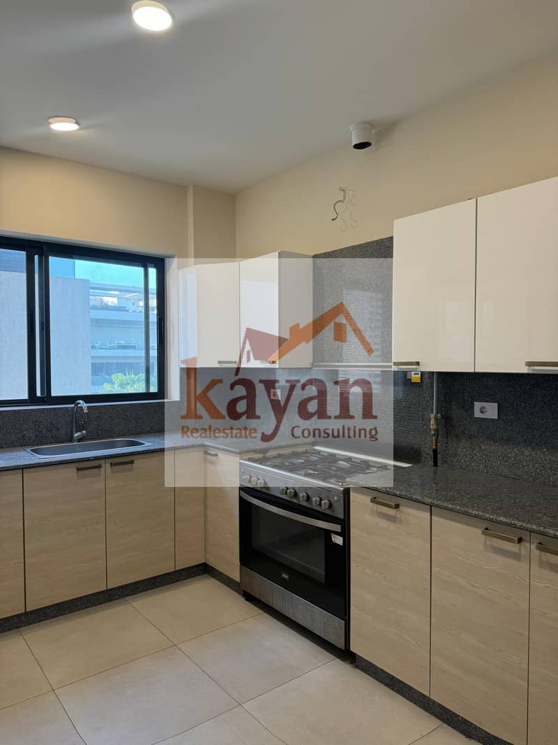 9 132e82da-78a1-4cc8-9499-9aaebef55f1f. jpg