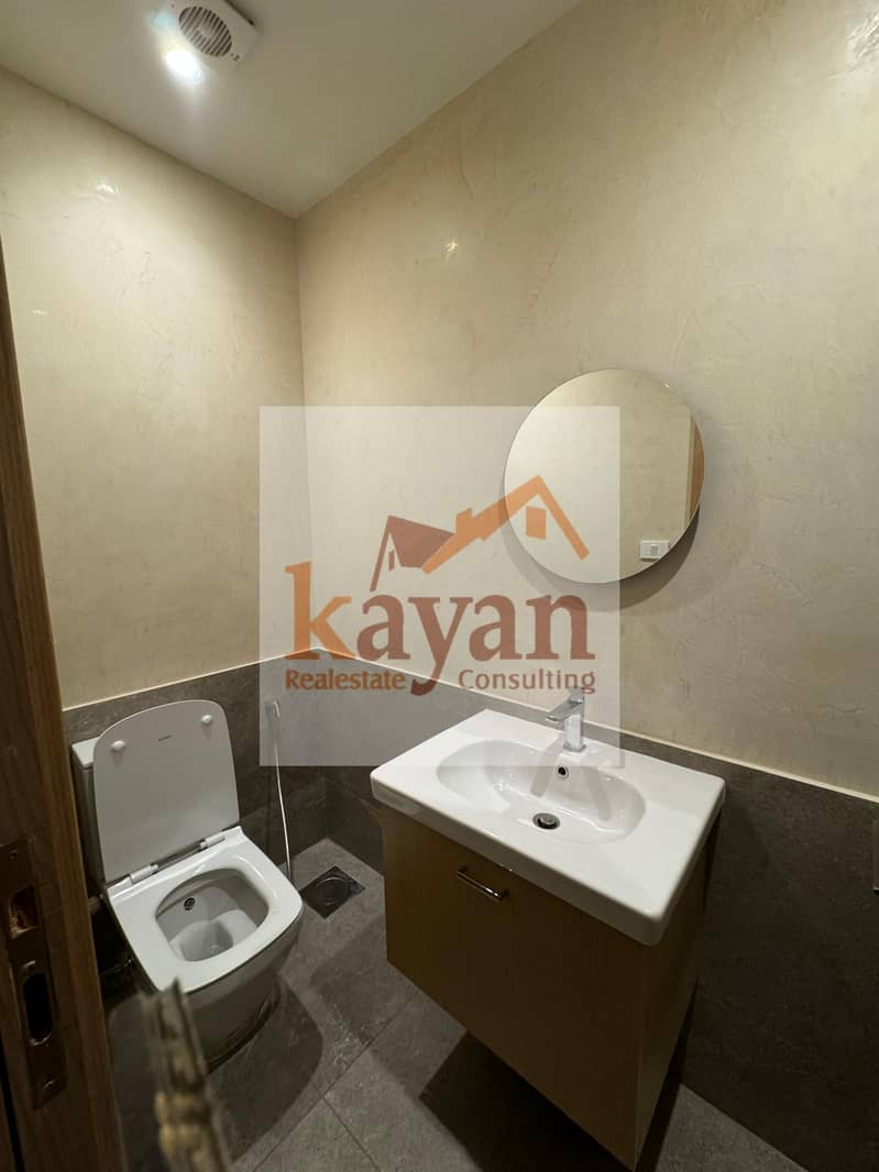 16 d0301ed2-adc5-4da6-a4ca-825130dbc9a0. jpg