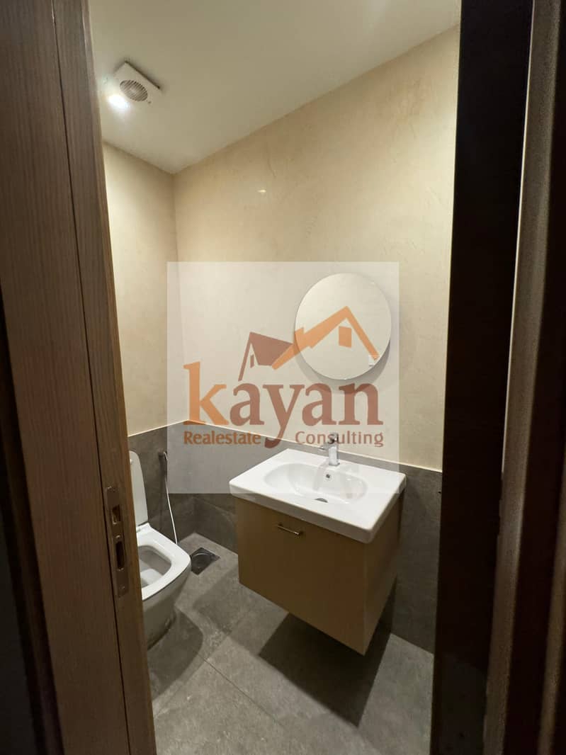 18 5ed61a8f-06dd-49cb-9264-c5273e714b9a. jpg