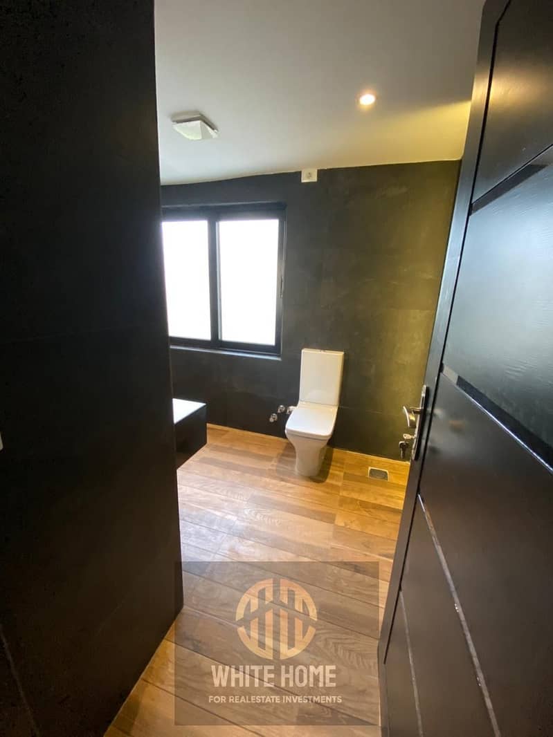 9 fda6616d-9ebe-40a8-9fff-b1733af8899d. jpeg