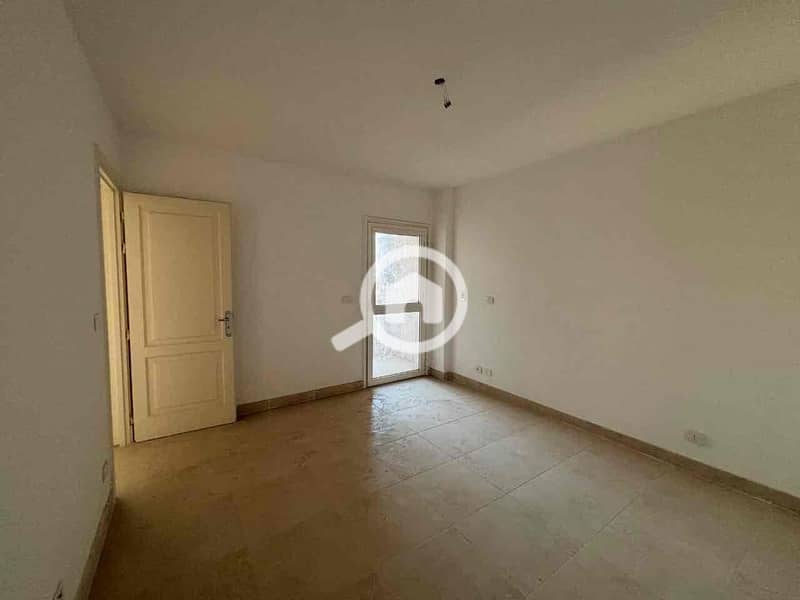 2 61f33ffd-06ca-4b8a-a81c-ae296f50f536. jpg