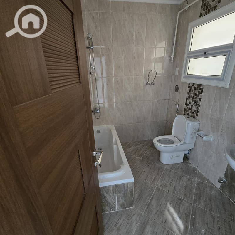 12 WhatsApp Image 2025-12-14 at 11.41. 56 AM(2). jpeg