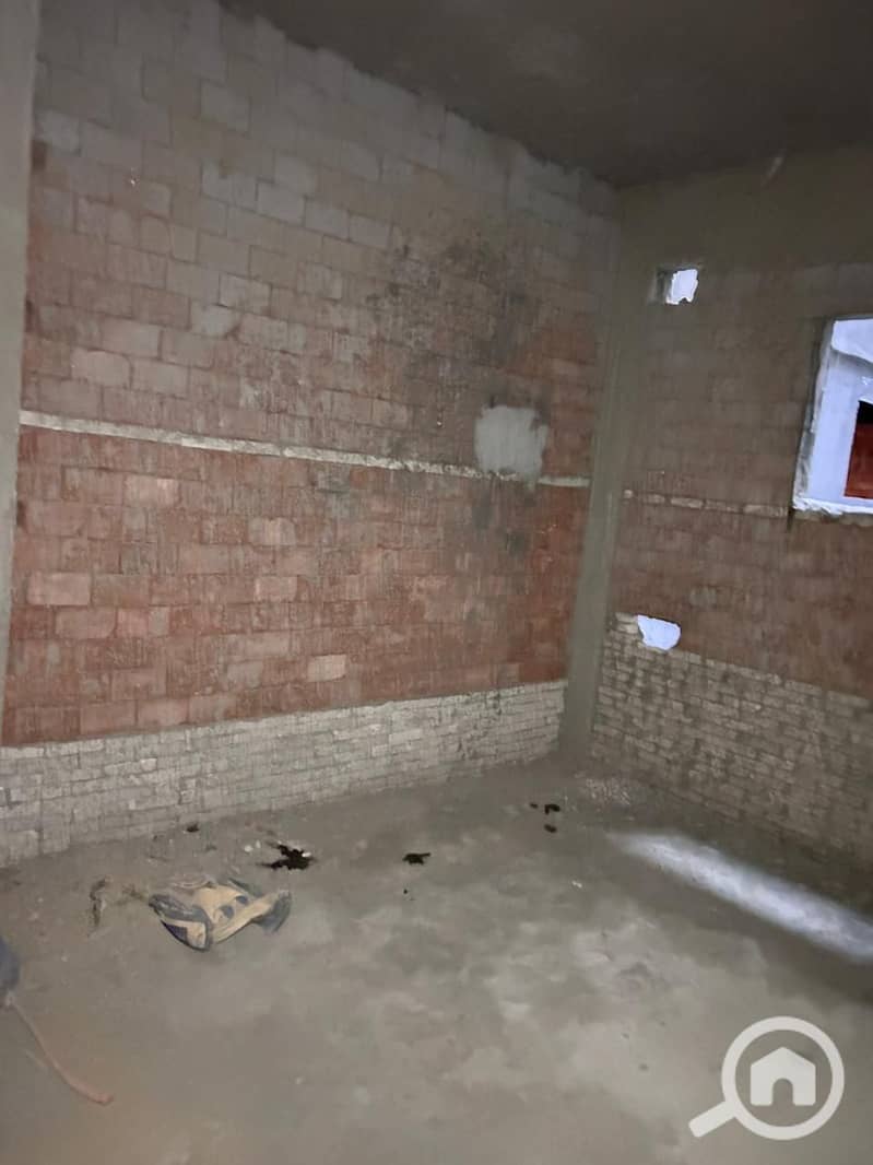 7 585e8297-fa6f-4785-ad17-1b16d3fd7cd7. jpg