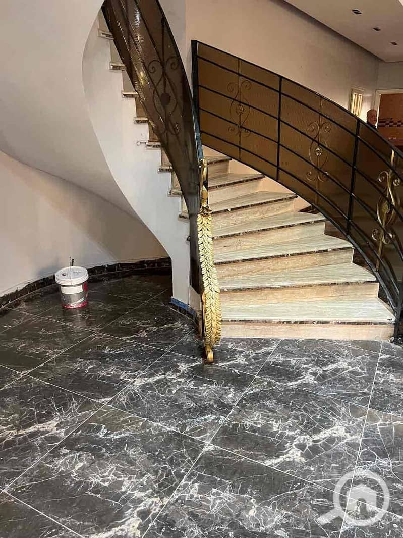 4 ca621ee7-72b9-4de6-a074-96f9fd757cf2. jpg