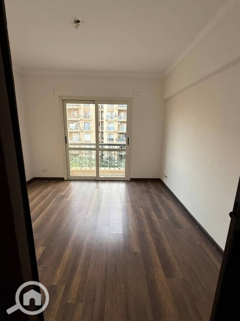 2 8236fba0-0a01-4b3d-8344-502241430f72. jpeg