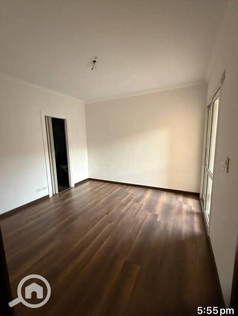 6 35fef2dd-e2f3-4a5d-bd5a-0401c386cf0a. jpeg