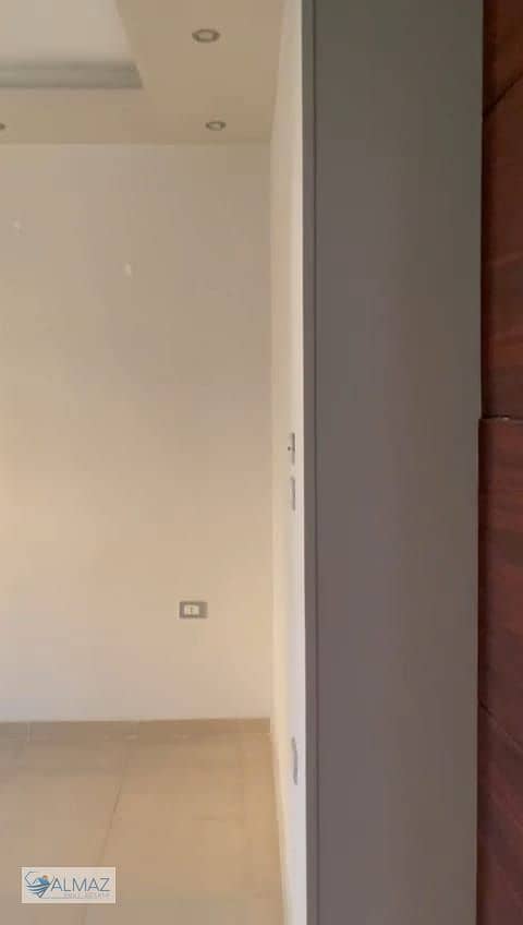 8 WhatsApp Image 2025-12-14 at 1.54. 20 PM (3). jpeg