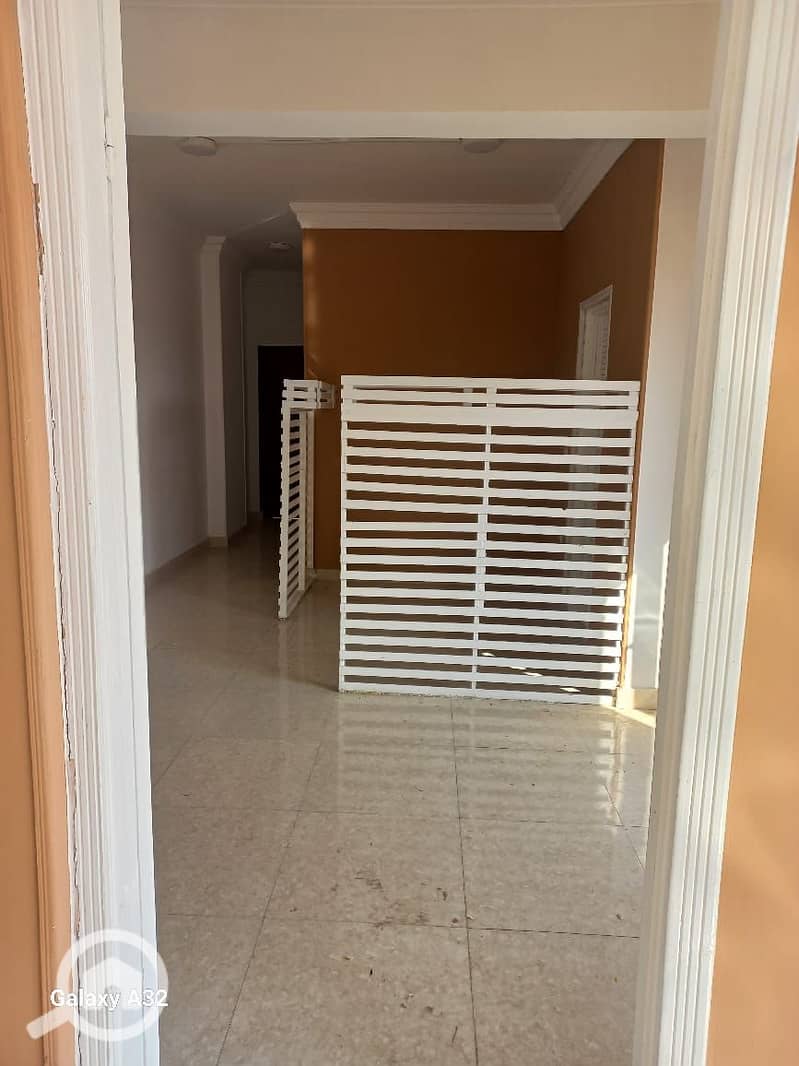 5 WhatsApp Image 2025-12-10 at 14.49. 49 (3). jpeg