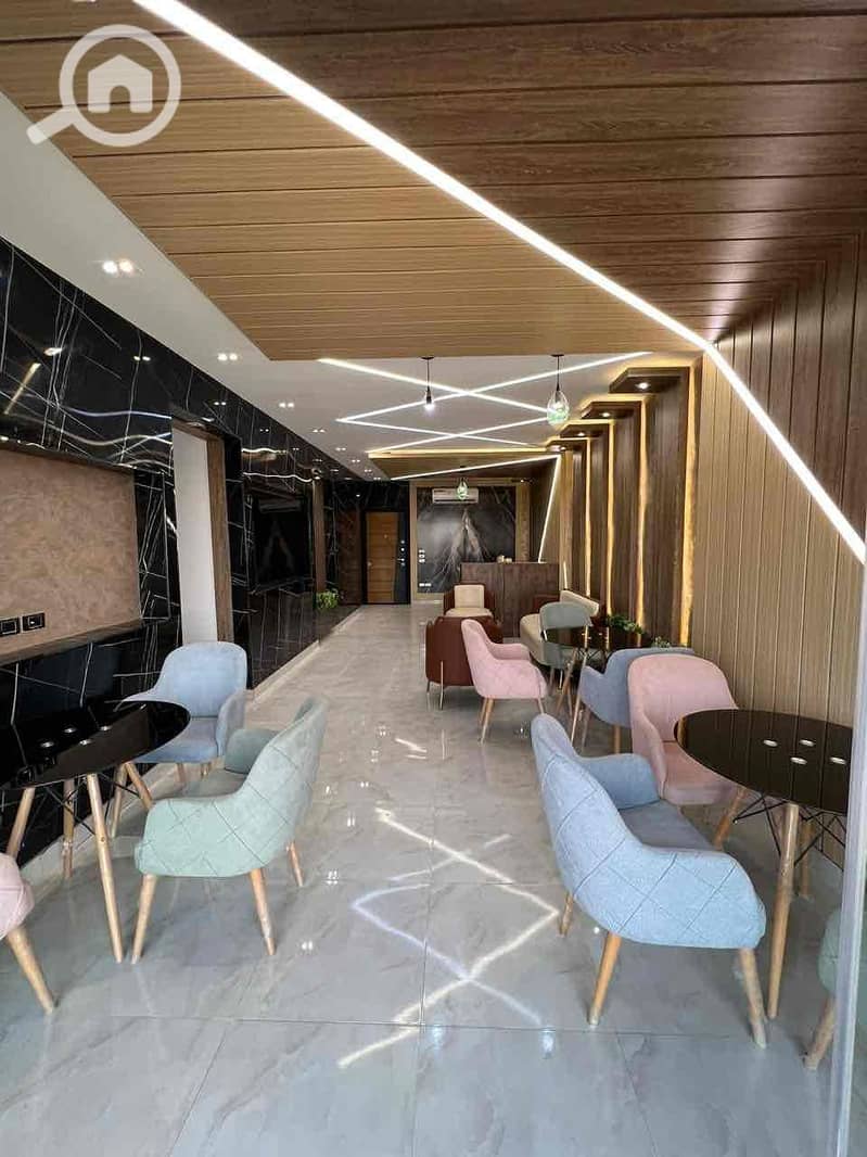 9 514bafca-ebe8-49dc-a291-1e14a6dbc5be. jpg