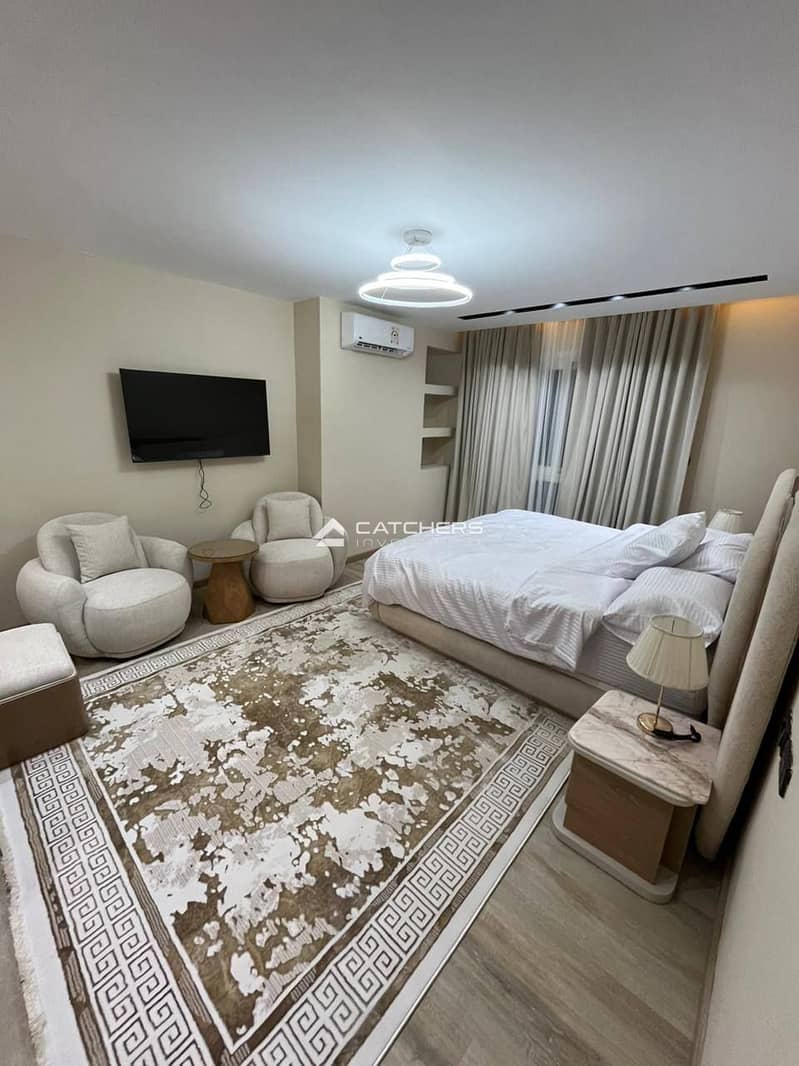 6 596806084_902250345467813_4673817099811560111_n. jpg