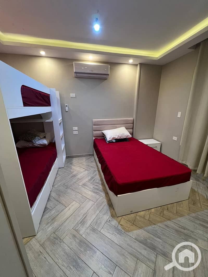 5 84fa2fca-7d54-4b34-9c64-a41df456dc79. jpeg