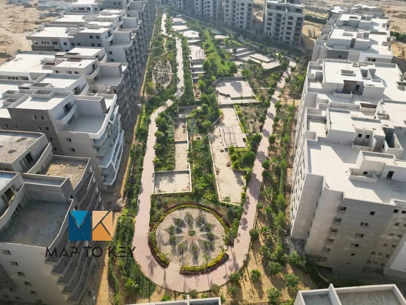 5 WhatsApp Image 2025-12-08 at 14.59. 39_29439208. jpg