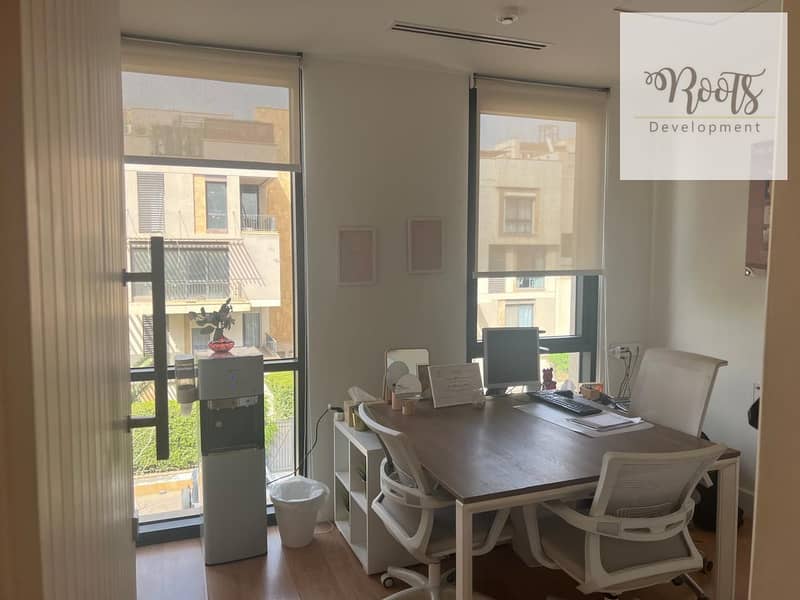 12 WhatsApp Image 2025-12-10 at 17.00. 38 (2). jpeg