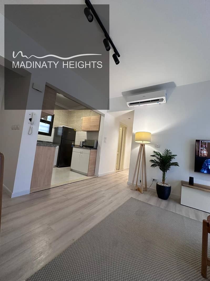 2 WhatsApp Image 2025-12-13 at 13.54. 45_a5098d71. jpg