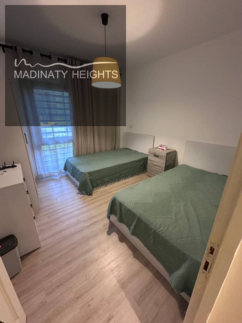 6 WhatsApp Image 2025-12-13 at 13.54. 47_420d41b6. jpg