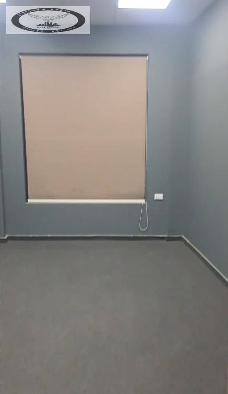 7 7d41da63-ae82-4d4b-a593-6974ee9b7b30. jpg