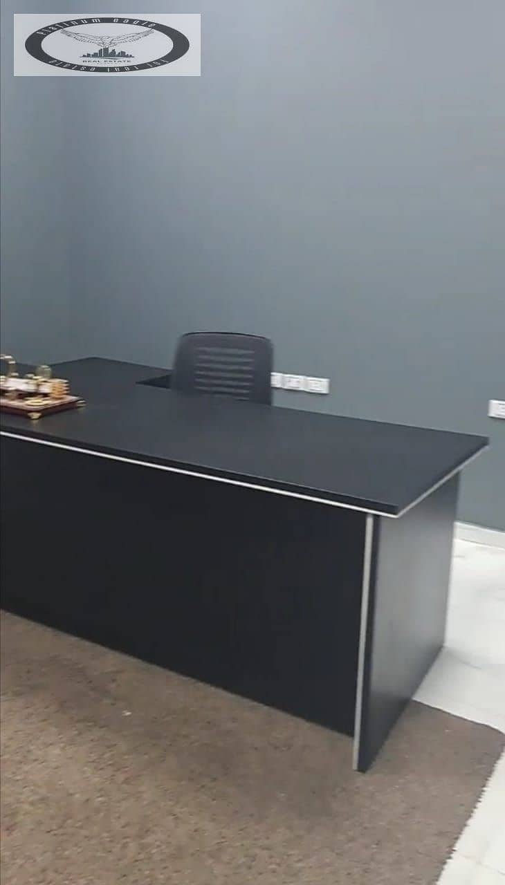 9 bb7ec4e3-2c44-49b0-ae95-33ccbcd97296. jpg