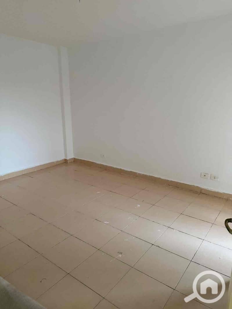 2 814255df-1ad1-4d88-831c-c4d164fc3db9. jpg